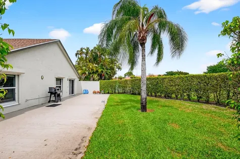 5067 Robino Circle West Palm Beach FL 33417