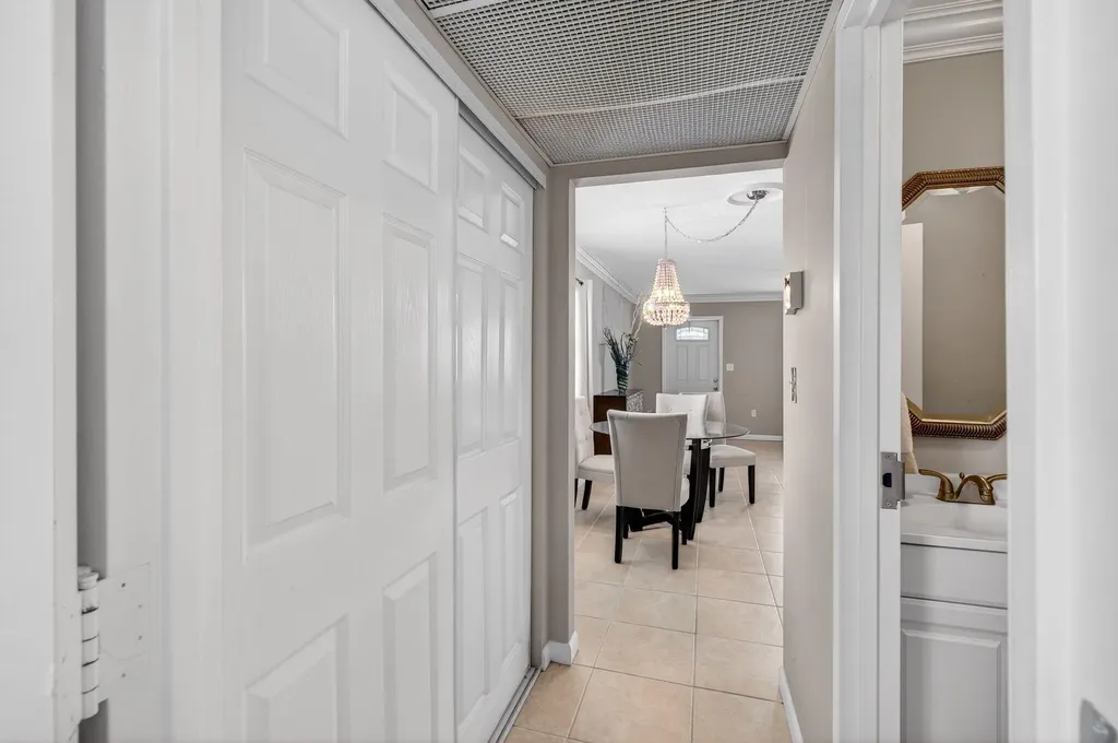 186 Tuscany C Delray Beach FL 33446