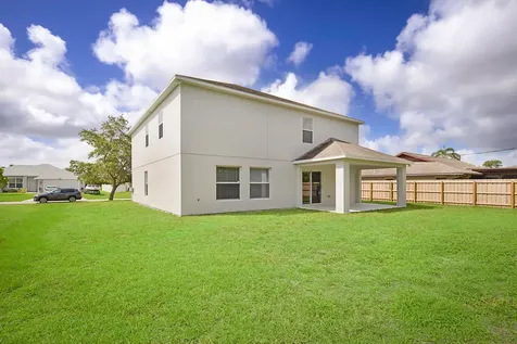 617 SE Karrigan Terrace Port St Lucie FL 34983