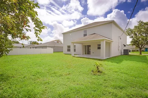 617 SE Karrigan Terrace Port St Lucie FL 34983