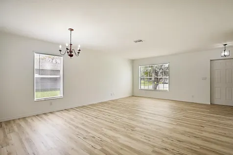 617 SE Karrigan Terrace Port St Lucie FL 34983