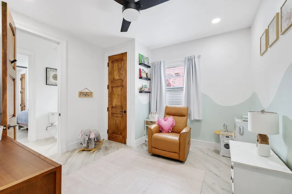 706 Sunset Road West Palm Beach FL 33401