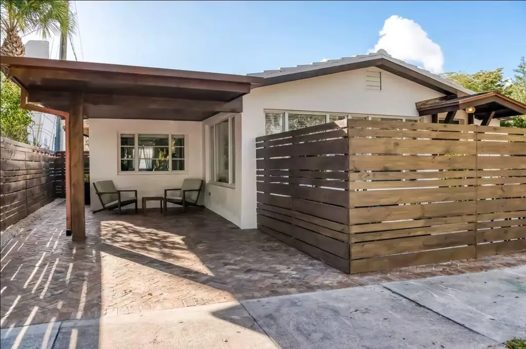 706 Sunset Road West Palm Beach FL 33401