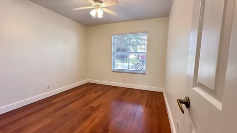 19010 SW 10th Street Pembroke Pines FL 33029