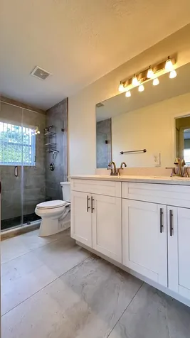 19010 SW 10th Street Pembroke Pines FL 33029