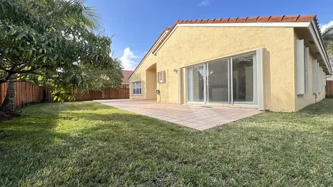 19010 SW 10th Street Pembroke Pines FL 33029