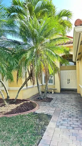 19010 SW 10th Street Pembroke Pines FL 33029