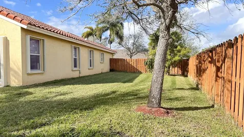 19010 SW 10th Street Pembroke Pines FL 33029