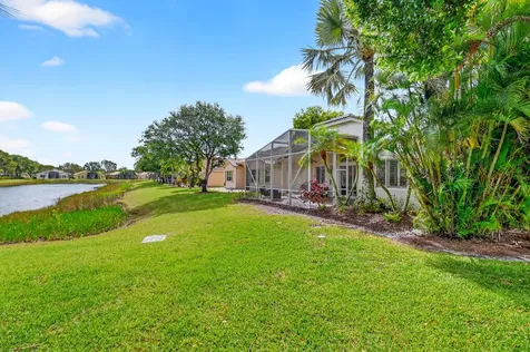 8706 Bellido Circle Boynton Beach FL 33472
