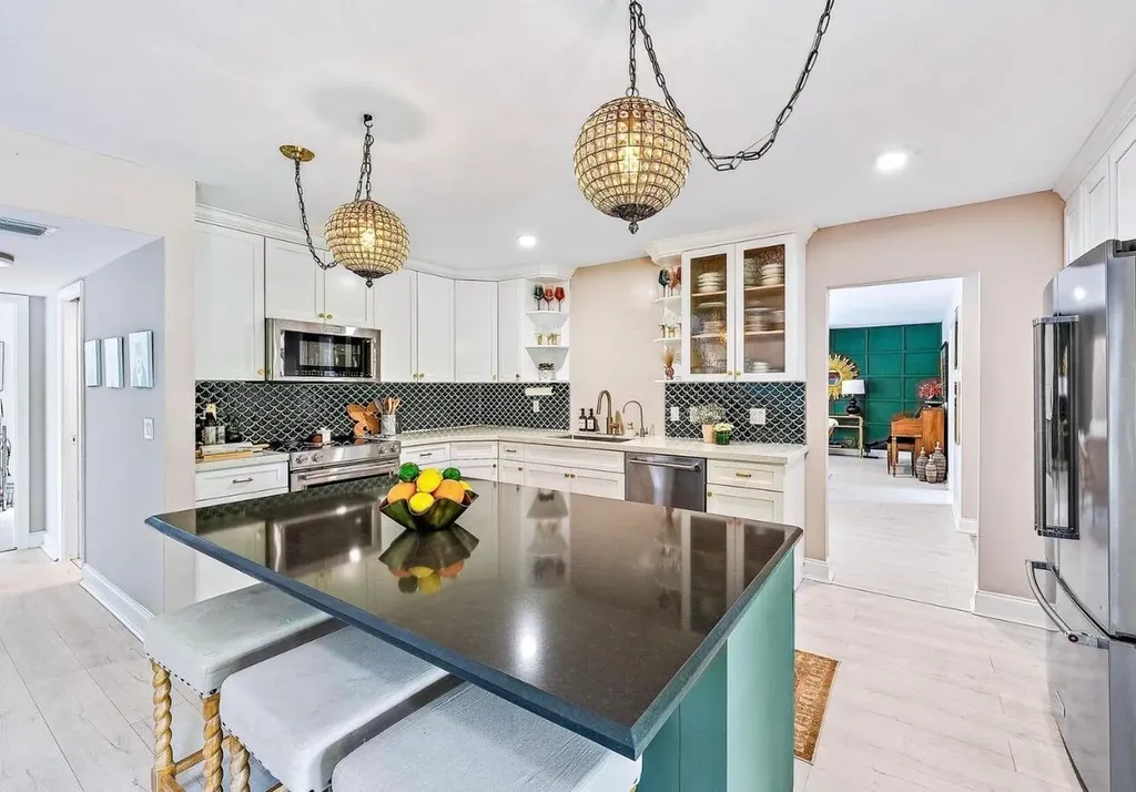 1256 Palmetto Road Haverhill FL 33417