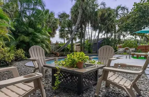1256 Palmetto Road Haverhill FL 33417