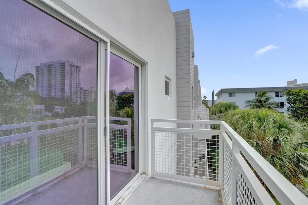 1347 N Ocean Boulevard Pompano Beach FL 33062