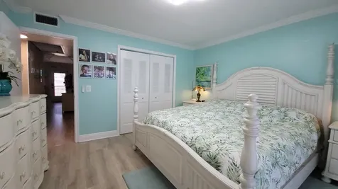 34 Somerset B West Palm Beach FL 33417