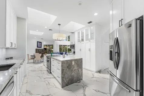 5863 Waterford Boca Raton FL 33496