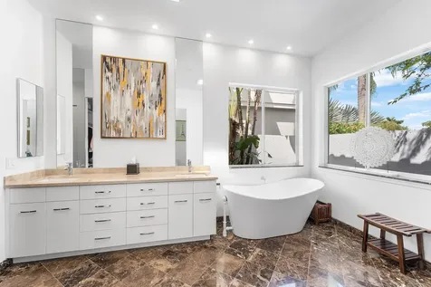 5863 Waterford Boca Raton FL 33496