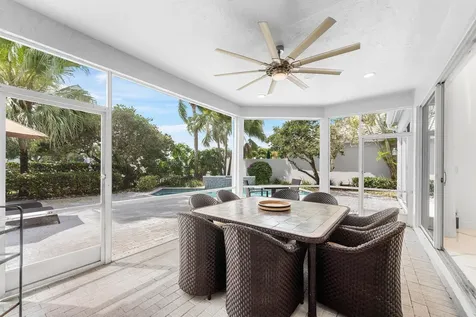 5863 Waterford Boca Raton FL 33496