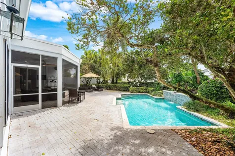5863 Waterford Boca Raton FL 33496