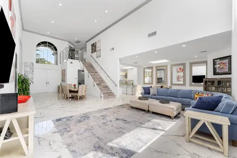 5863 Waterford Boca Raton FL 33496
