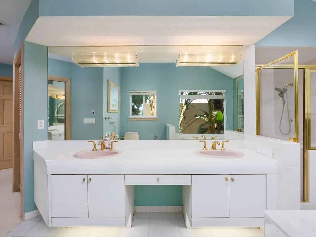206 Thornton Court Palm Beach Gardens FL 33418