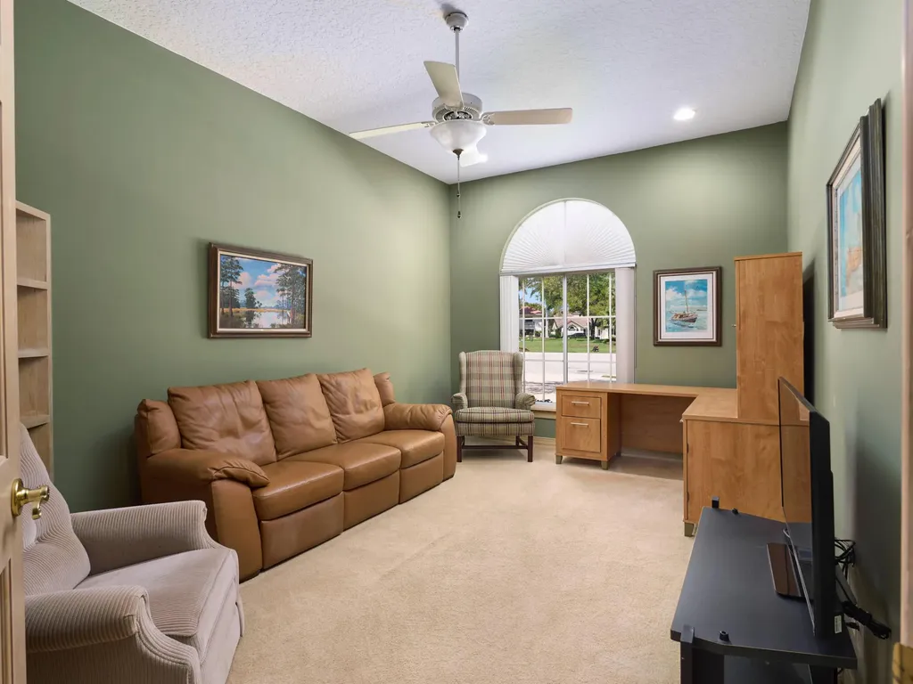 206 Thornton Court Palm Beach Gardens FL 33418