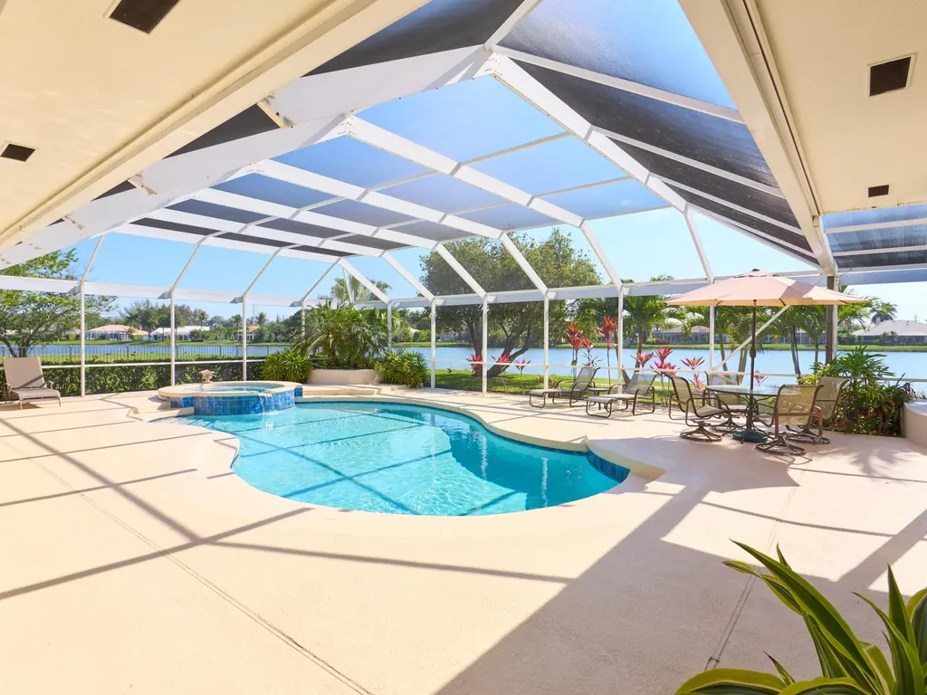 206 Thornton Court Palm Beach Gardens FL 33418