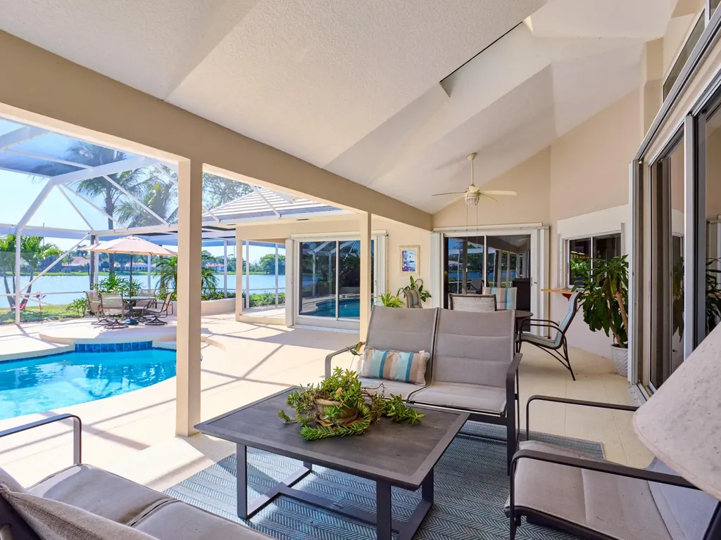 206 Thornton Court Palm Beach Gardens FL 33418