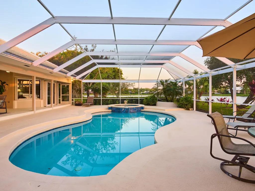 206 Thornton Court Palm Beach Gardens FL 33418