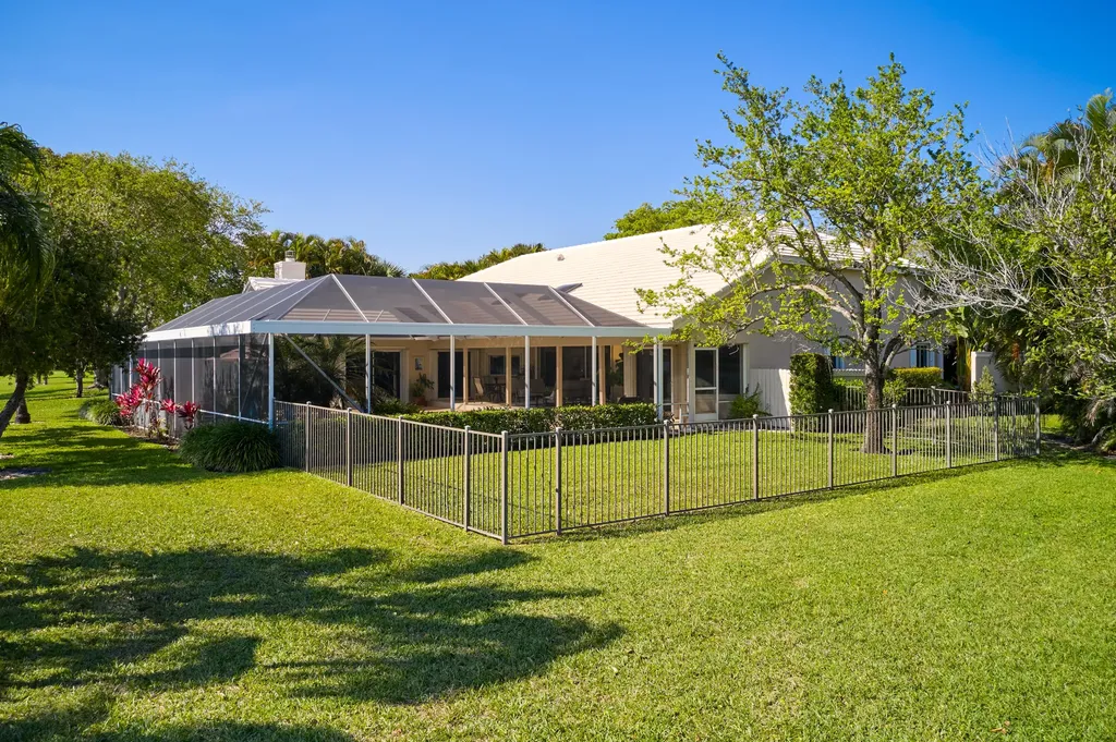 206 Thornton Court Palm Beach Gardens FL 33418