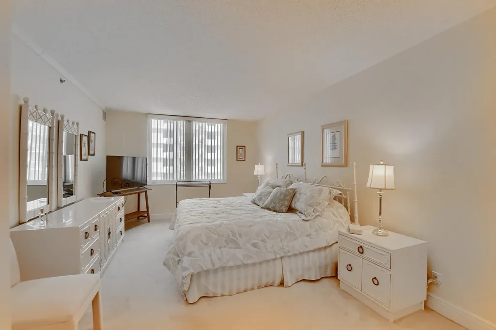 3221 S Ocean Boulevard Highland Beach FL 33487