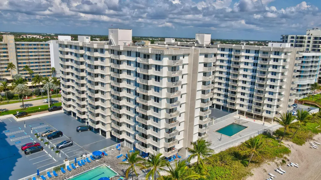 3221 S Ocean Boulevard Highland Beach FL 33487