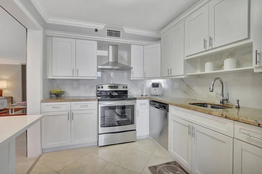 7194 Promenade Drive Boca Raton FL 33433