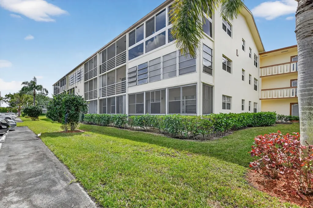 485 Mansfield L Boca Raton FL 33434