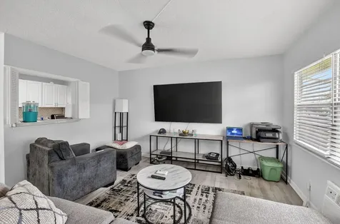 485 Mansfield L Boca Raton FL 33434