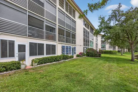 3203 Portofino Point Coconut Creek FL 33066
