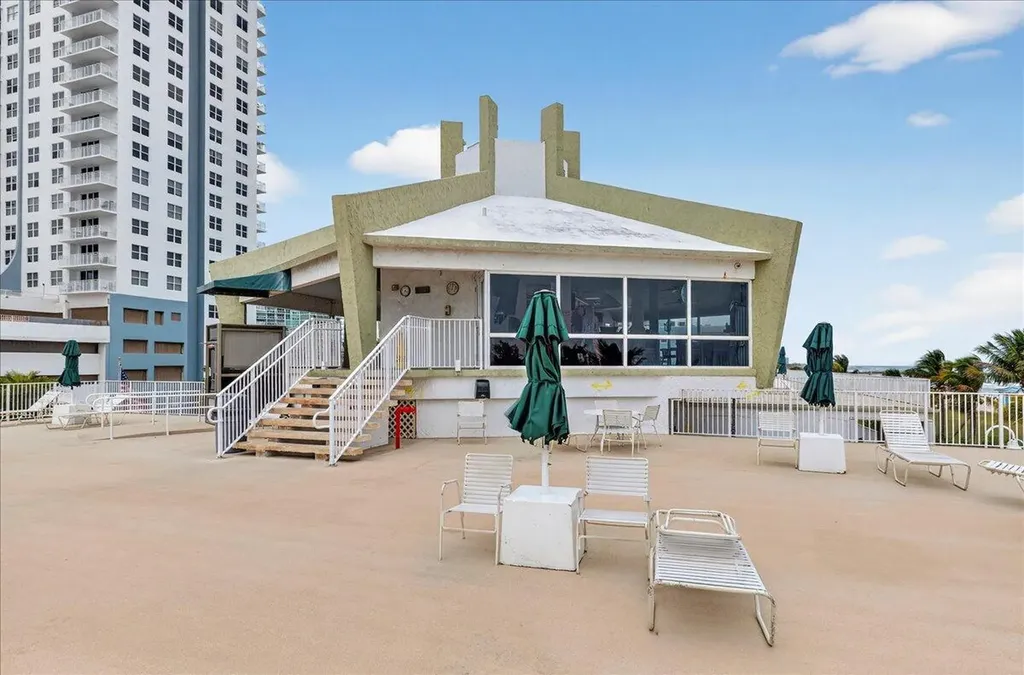 111 Briny Avenue Pompano Beach FL 33062