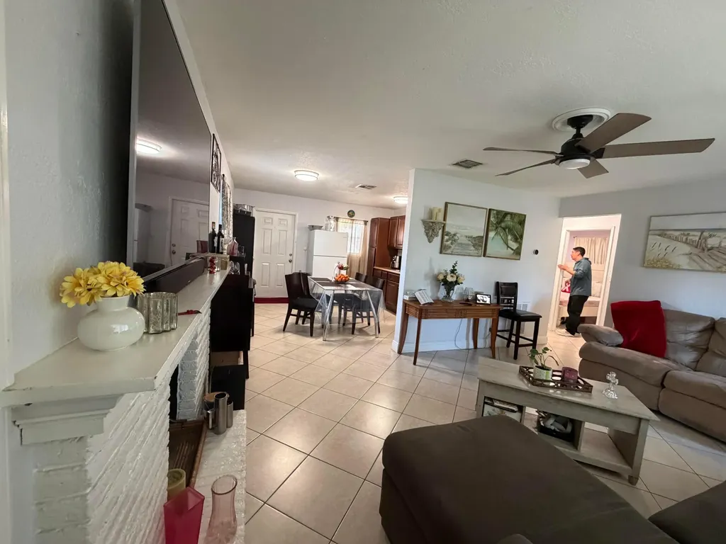 729 Cherry Road West Palm Beach FL 33409