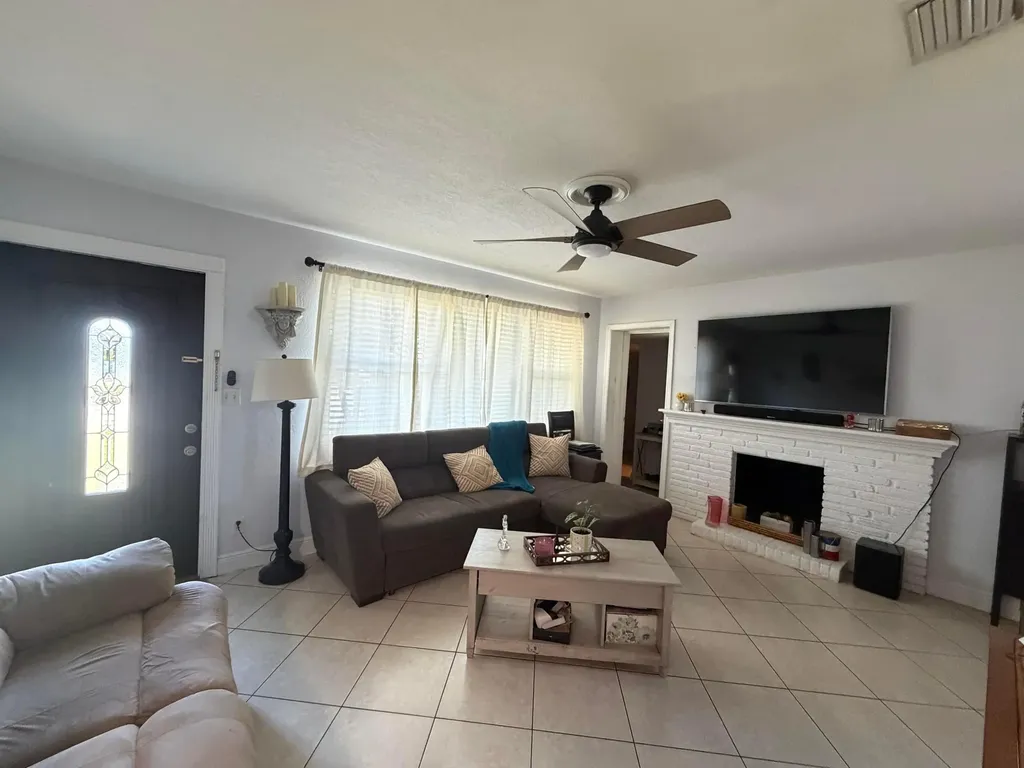 729 Cherry Road West Palm Beach FL 33409