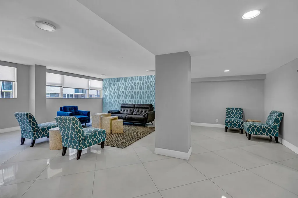 1239 Hillsboro Mile Hillsboro Beach FL 33062
