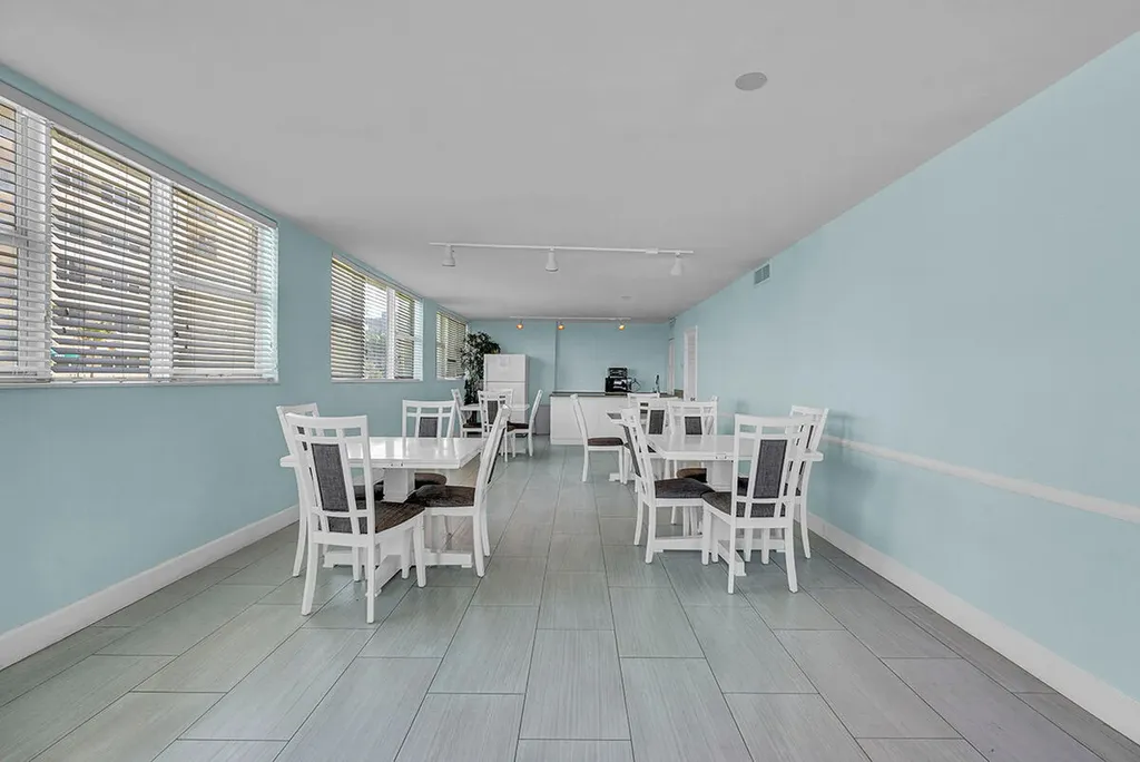 1239 Hillsboro Mile Hillsboro Beach FL 33062