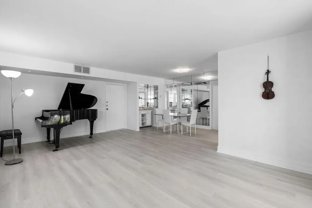 1239 Hillsboro Mile Hillsboro Beach FL 33062