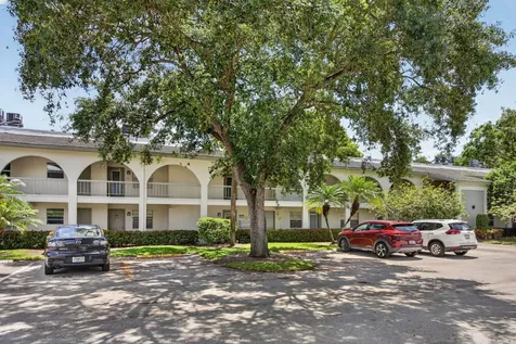 1202 Bahama Bend Coconut Creek FL 33066