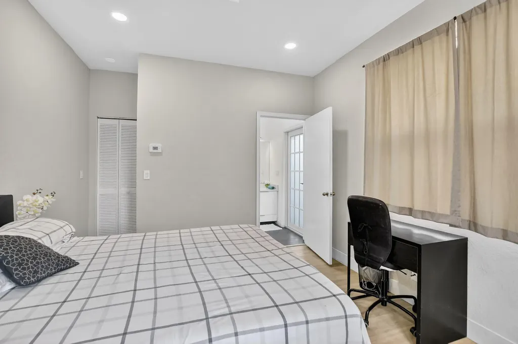 11038 Baybreeze Way Boca Raton FL 33428