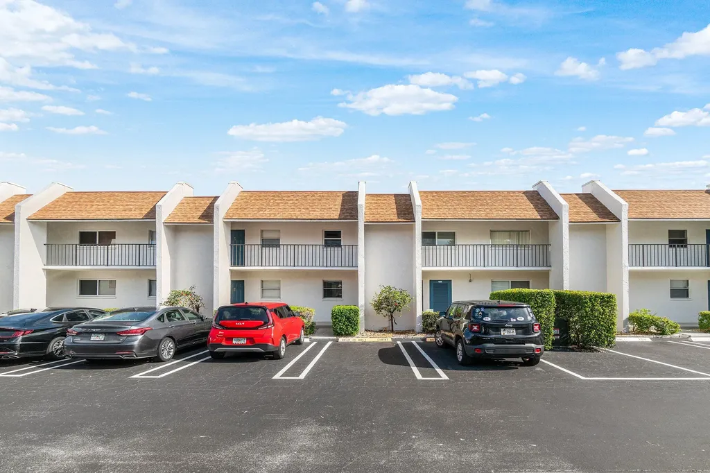 2825 SW 22nd Avenue Delray Beach FL 33445
