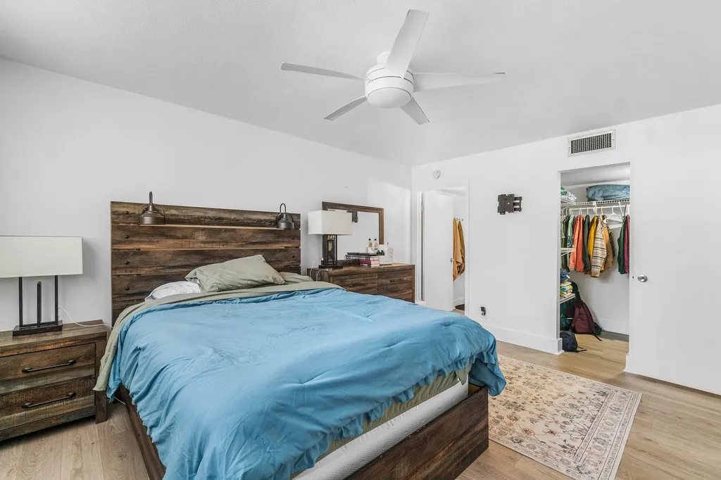 2825 SW 22nd Avenue Delray Beach FL 33445