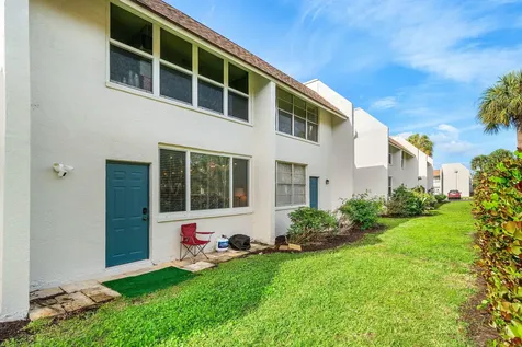 2825 SW 22nd Avenue Delray Beach FL 33445