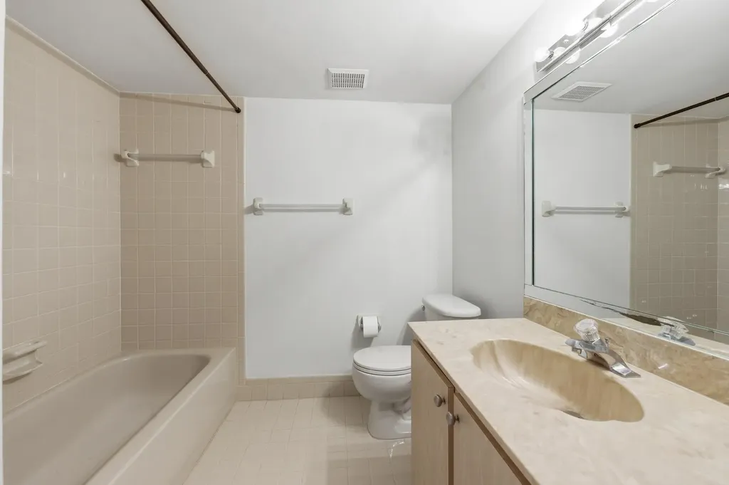 9633 Riverside Drive Coral Springs FL 33071