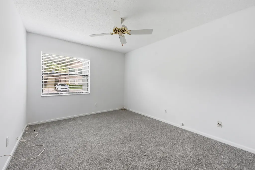 9633 Riverside Drive Coral Springs FL 33071