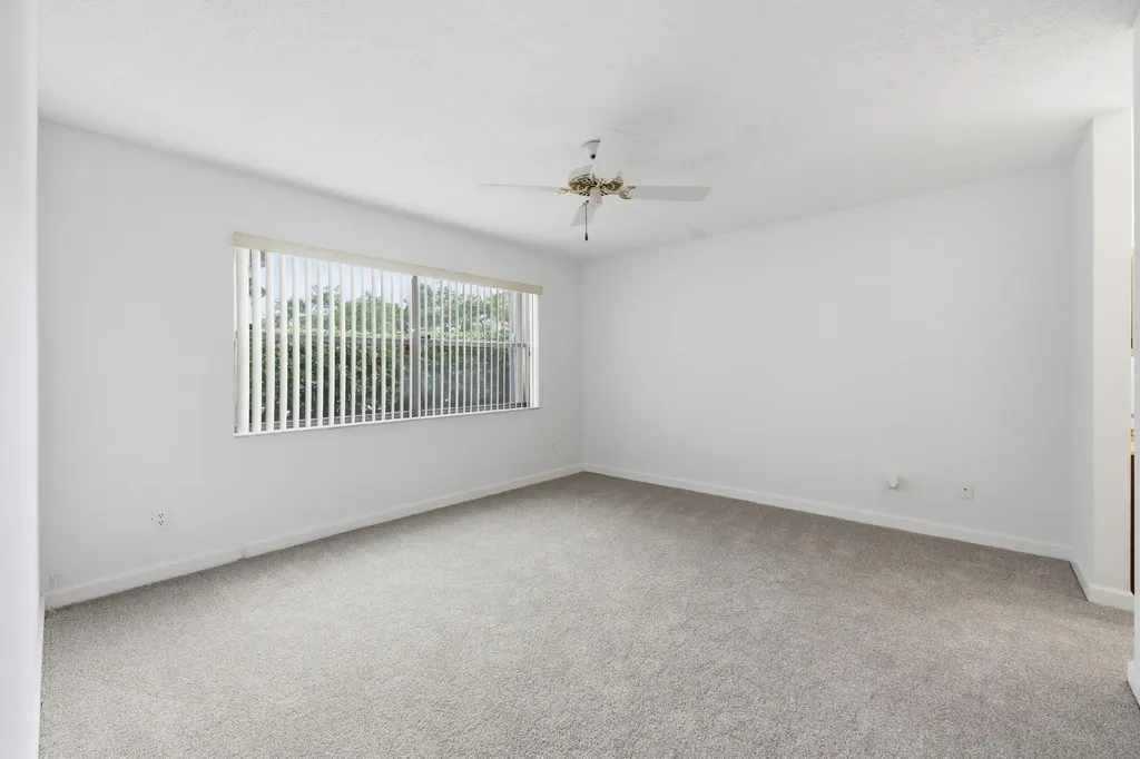 9633 Riverside Drive Coral Springs FL 33071