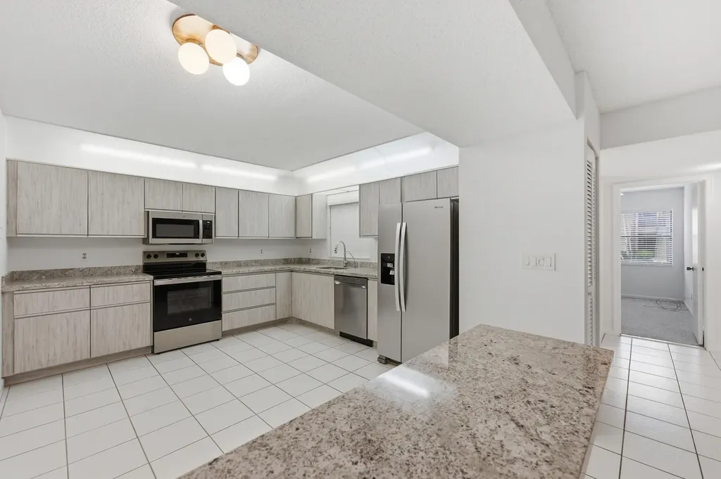 9633 Riverside Drive Coral Springs FL 33071