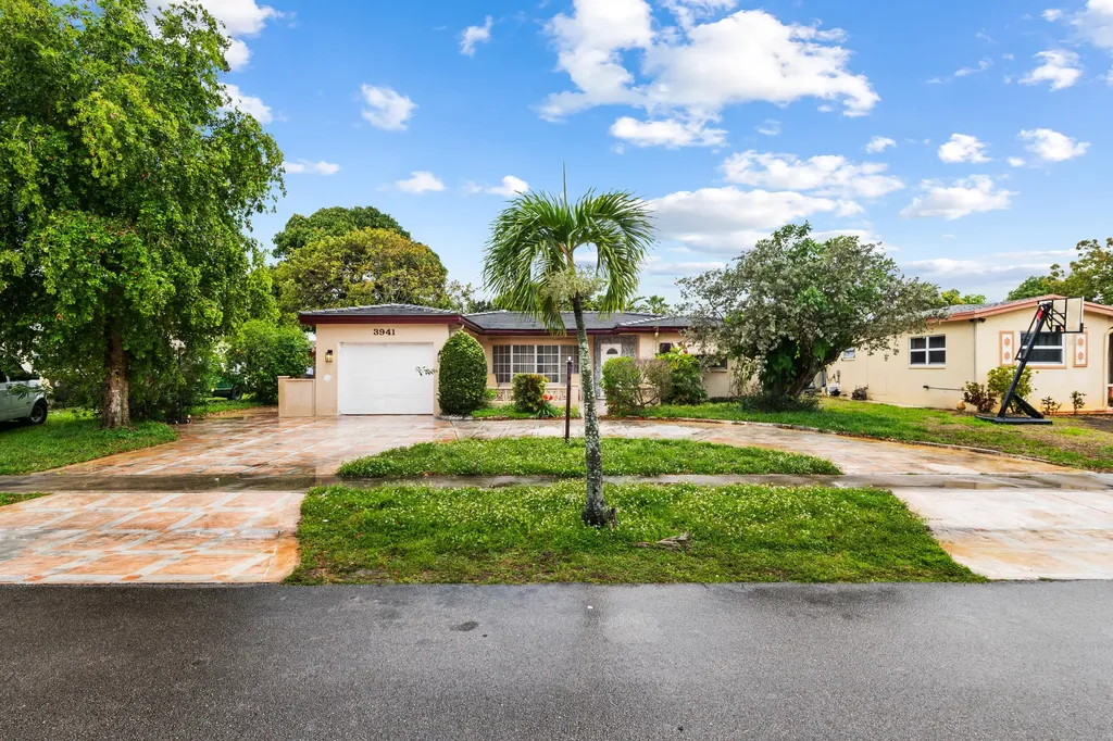 3941 NW 46th Avenue Fort Lauderdale FL 33319